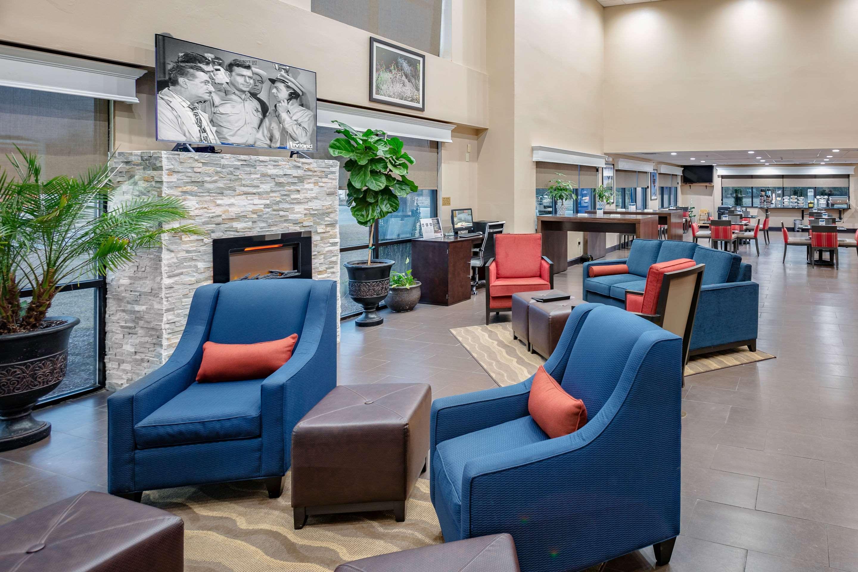 Comfort Suites Wilson - I - 95 Kültér fotó