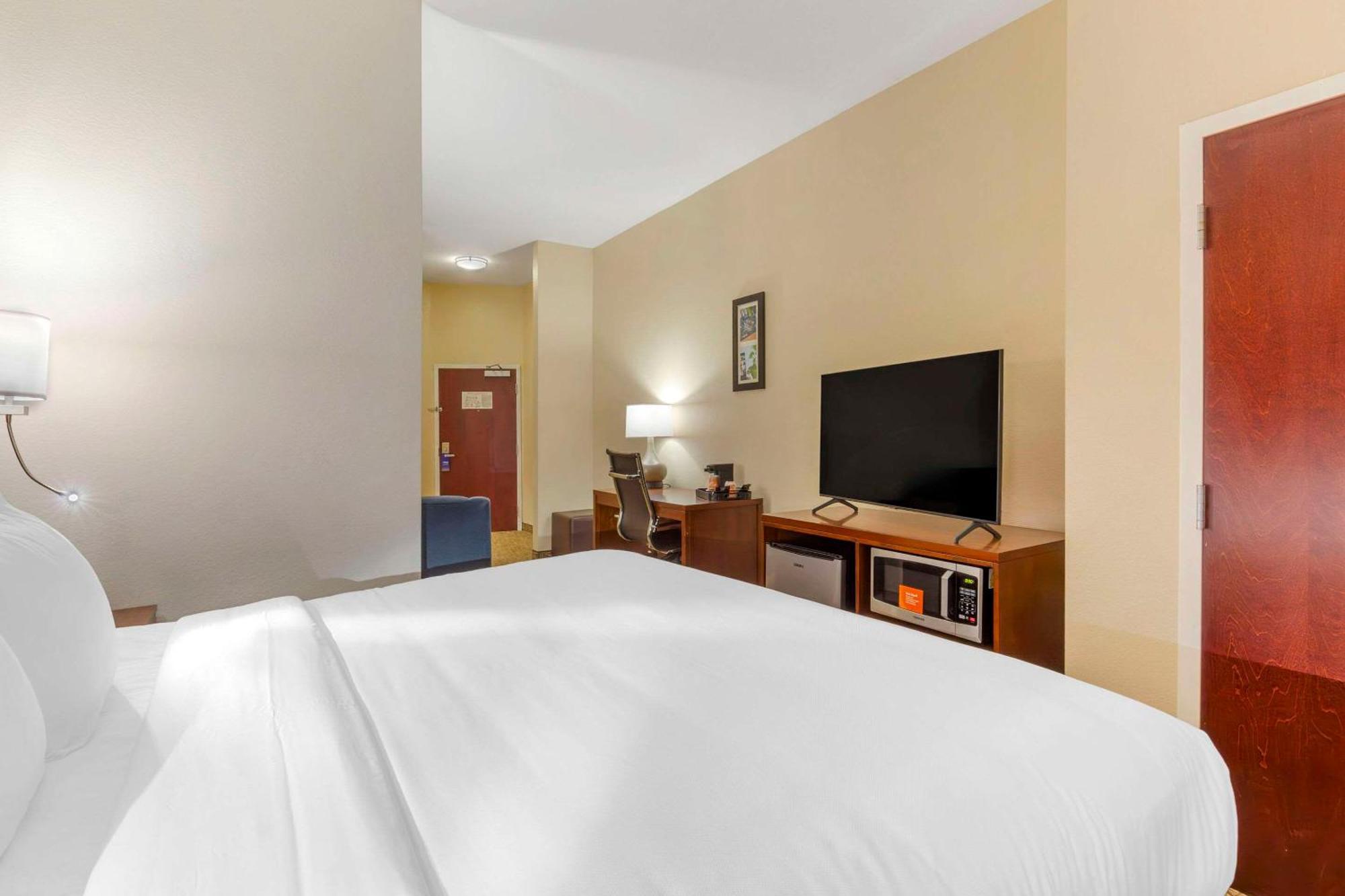 Comfort Suites Wilson - I - 95 Kültér fotó