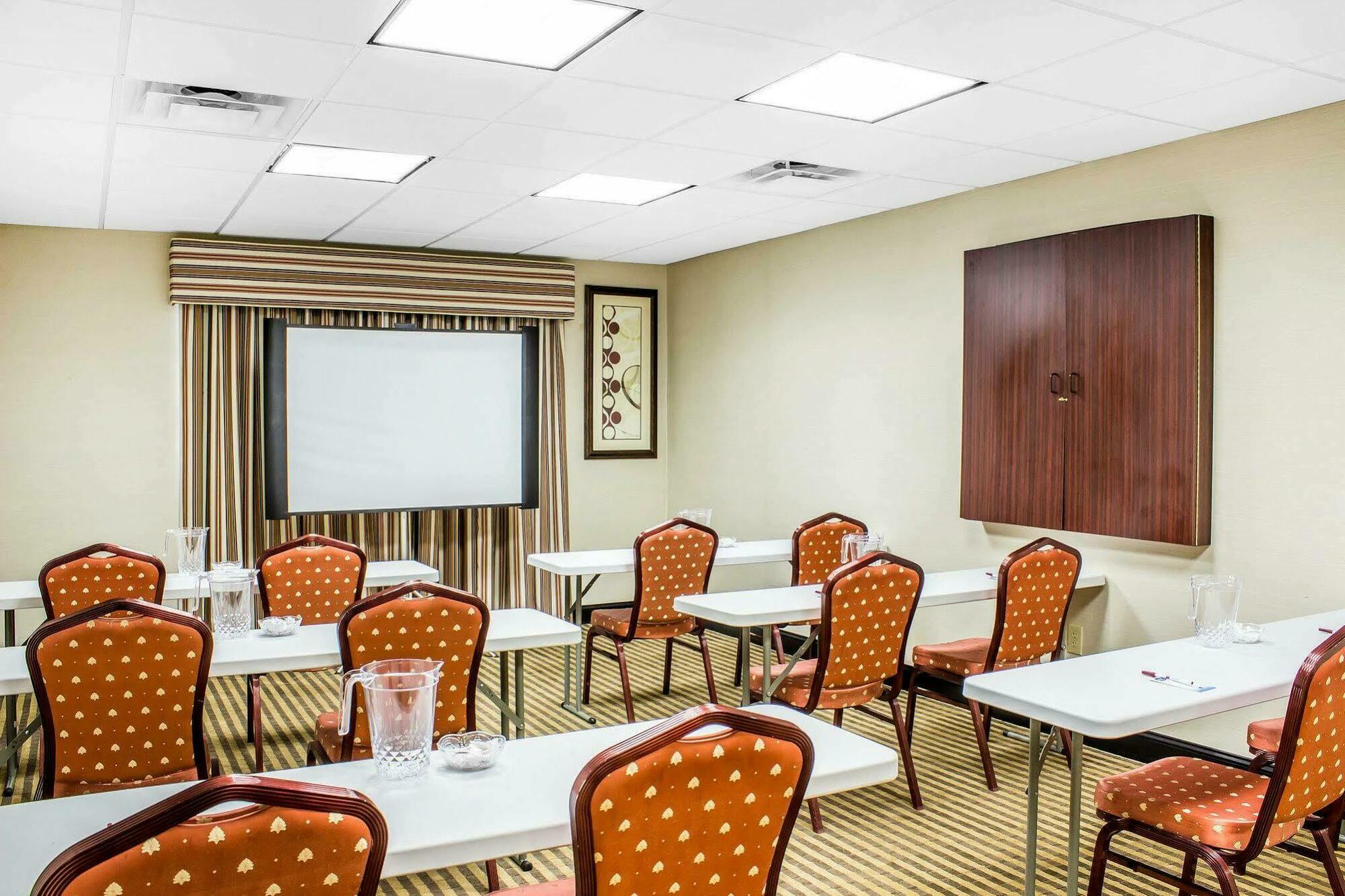 Comfort Suites Wilson - I - 95 Kültér fotó